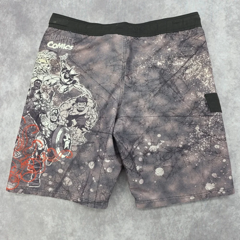 Marvel Comics Avengers Board Shorts Mens‎ XL Spider-Man Iron Man Swim Trunks